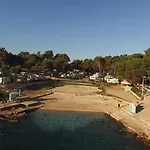 キャンプ場 Sea View Lunesa By Vellaris, Luxury Mobile マリ・ロシニュ