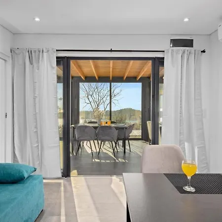 Sea View Lunesa By Vellaris, Luxury Mobile