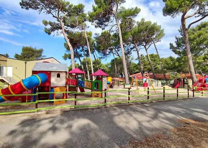 Camping Sea View Lunesa By Vellaris, Luxury Mobile *