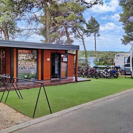 Sea View Lunesa By Vellaris, Luxury Mobile Camping Mali Lošinj