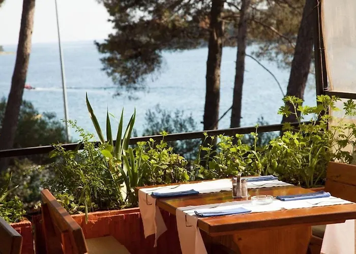 Sea View Lunesa By Vellaris, Luxury Mobile Camping